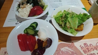 茨城マルシェの野菜ブッフェ.jpg